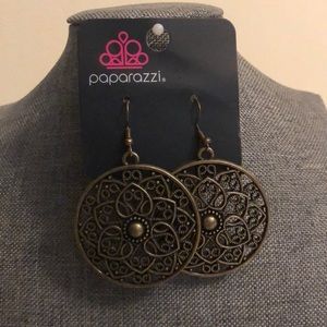 Paparazzi earrings